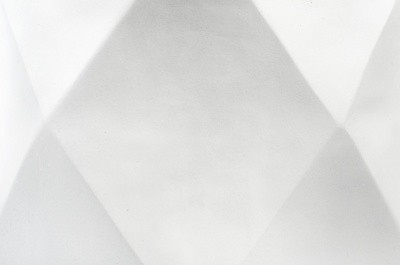 Кашпо TREEZ ERGO Rombo низкая многогранная чаша белый камень 41.1019-0028-WH-58